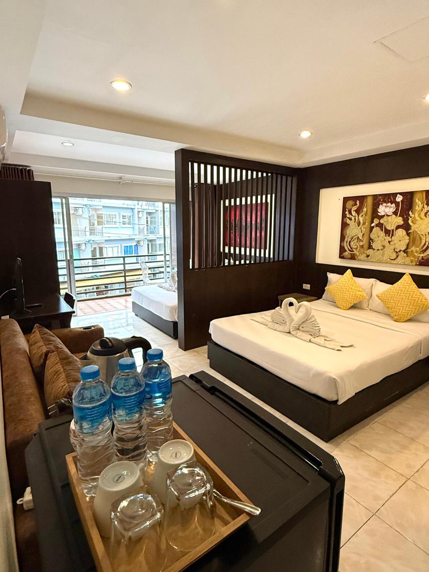 Thai Classic House Patong Luaran gambar