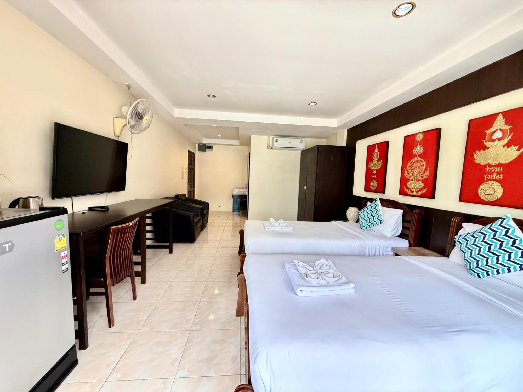 Thai Classic House Patong Luaran gambar