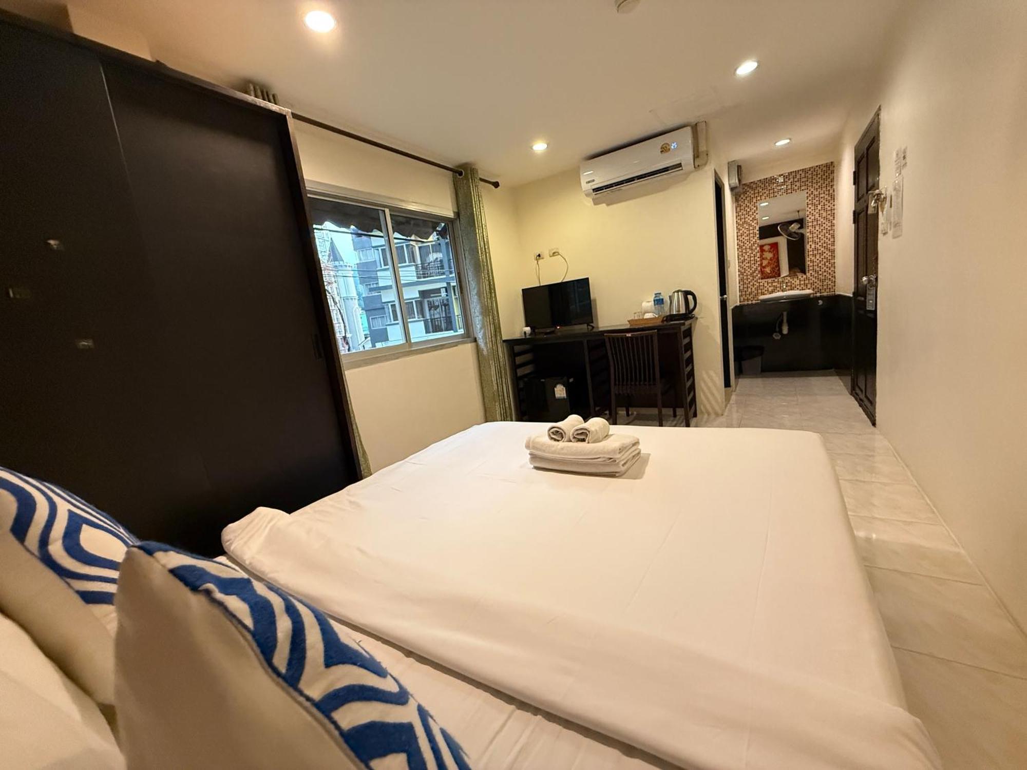 Thai Classic House Patong Luaran gambar